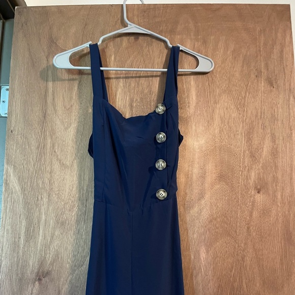 Never wore jumpsuit - Picture 1 of 4